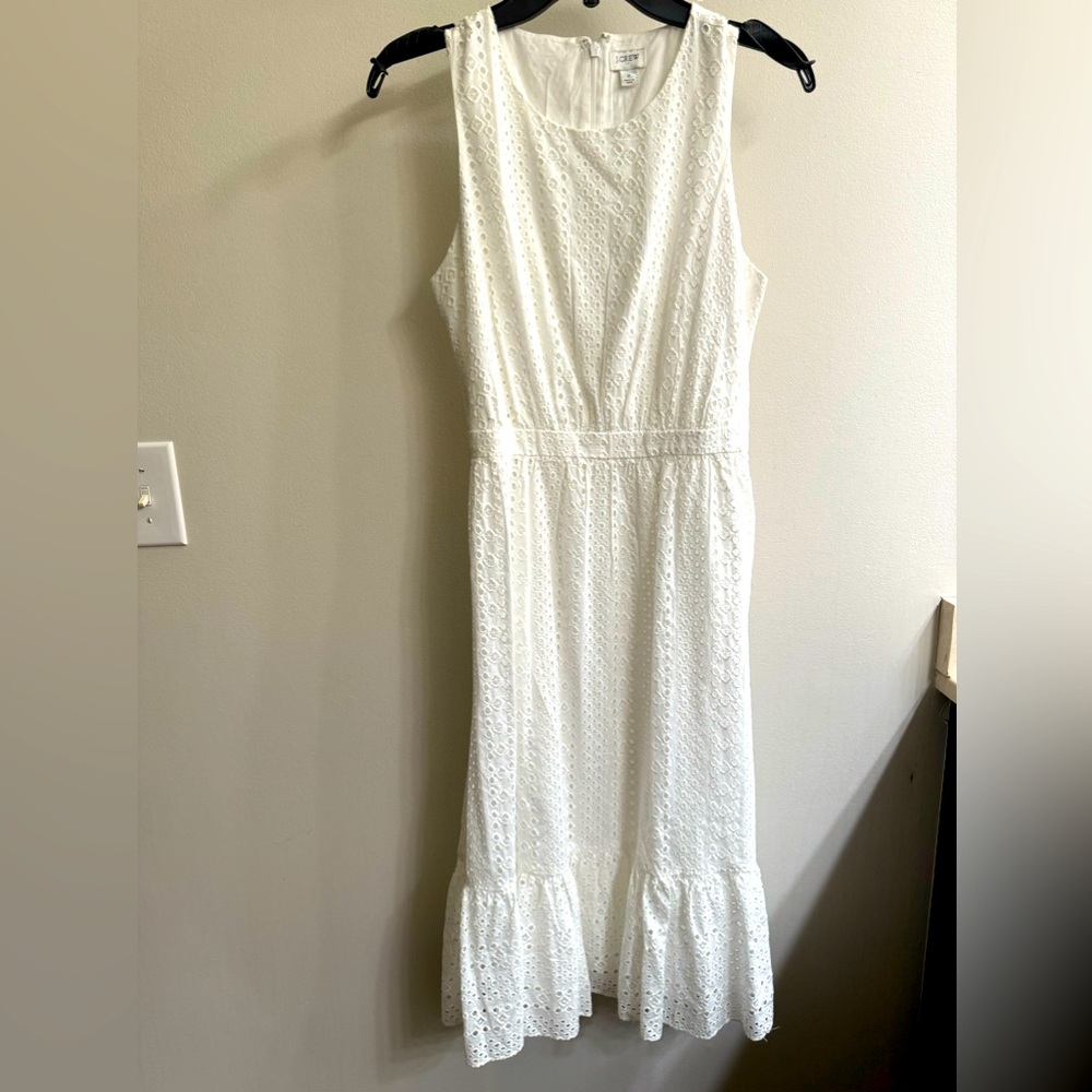 Classy white eyelet midi dress, perfect for the summer!